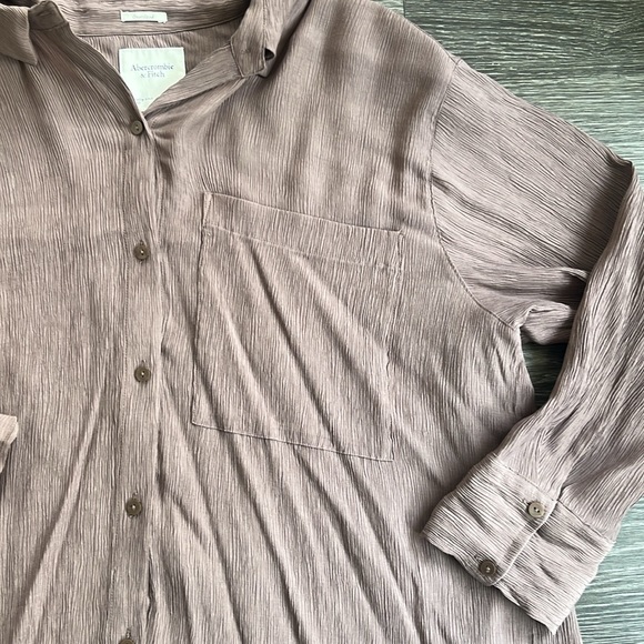 Abercrombie & Fitch Button Down Shirt - Picture 4 of 8